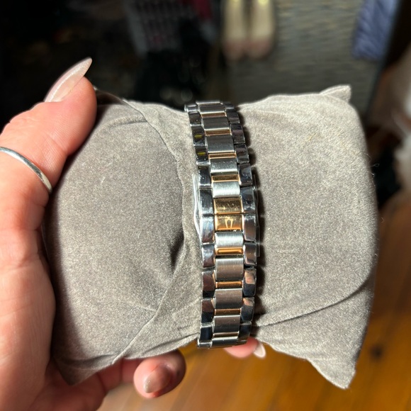 Bulova Sutton Watch - Picture 9 of 10